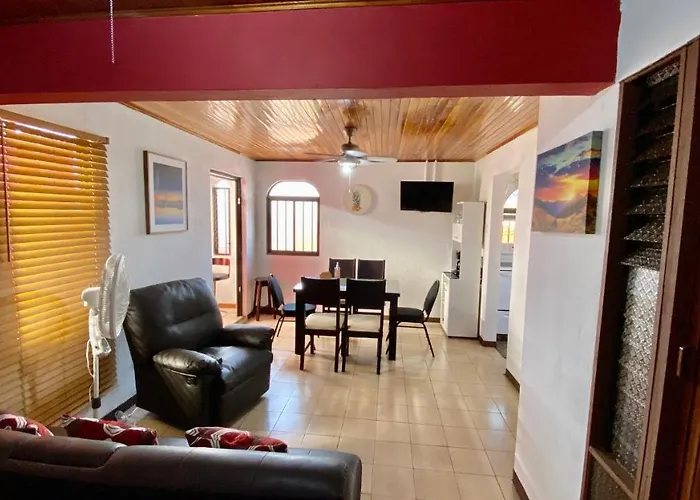 Apartment 10 Minutes By The Sjo Airport -